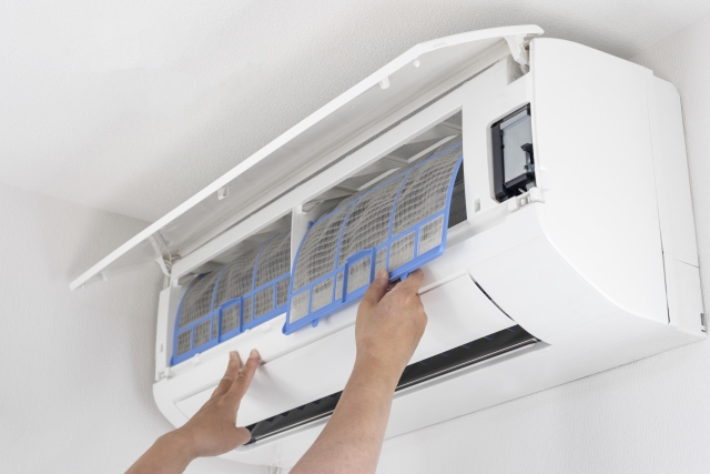 電気代節約は「おまけ」に過ぎない。クリーニングでエアコンの“寿命”を延ばすプロの技